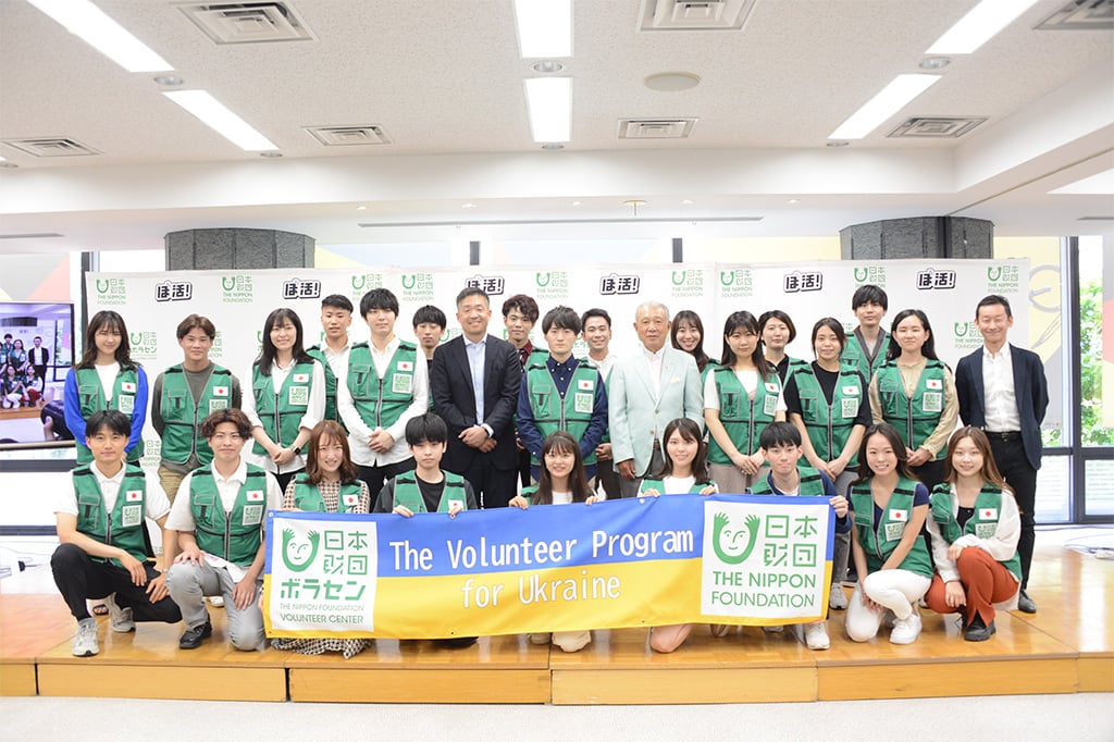 Group photo of the student volunteers
